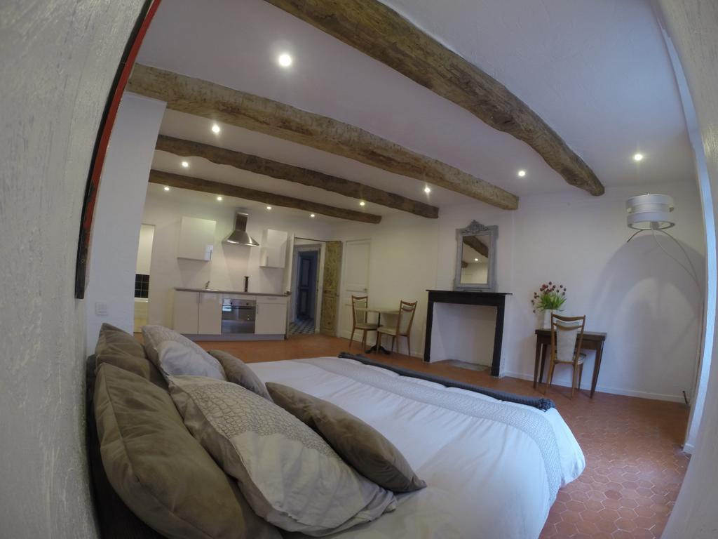 Maison Carles Bnb Ла-Коль-сюр-Лу Номер фото